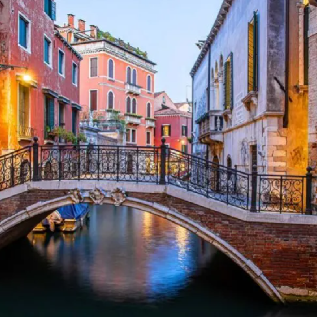 Porter Service Venice