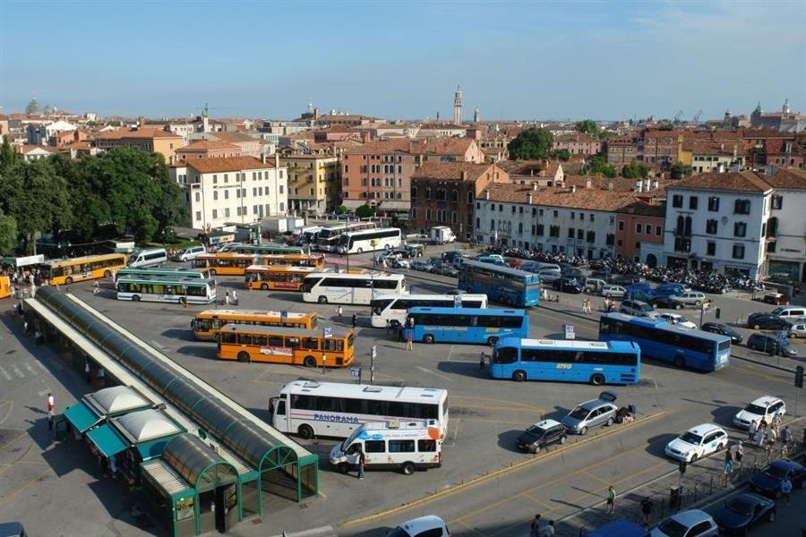 Porter Service Venice